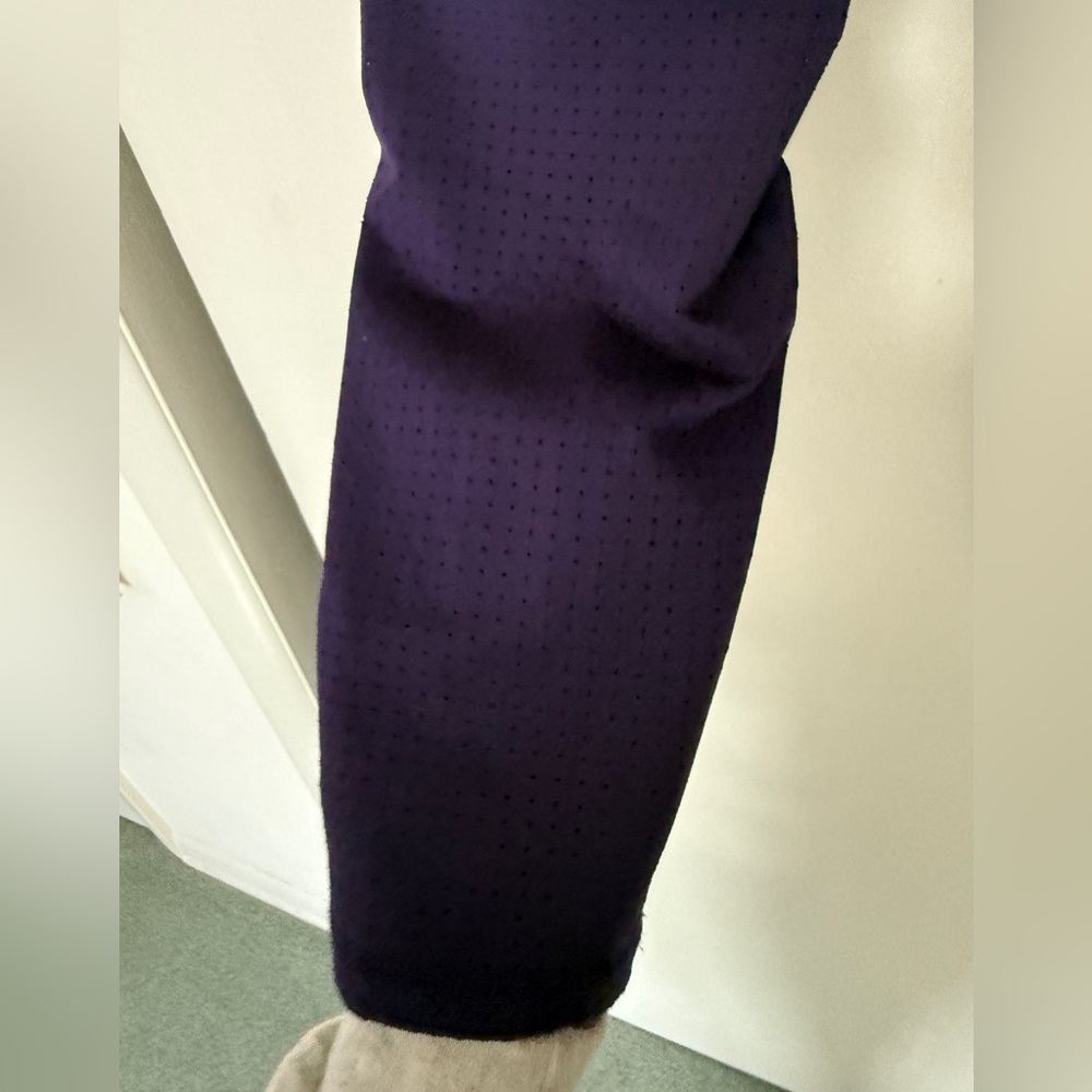 PAIR OF DSG DARK PURPLE VENTED WORKOUT LEGGINGS HIGH-RISE SIZE M - Picture 4 of 11